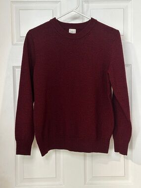 a new day Women’s Crewneck Sweater in Burgundy.  Size Medium.